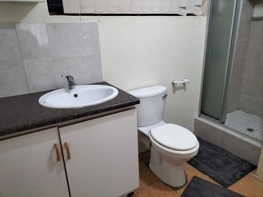 2 Bedroom Property for Sale in C Place Eastern Cape